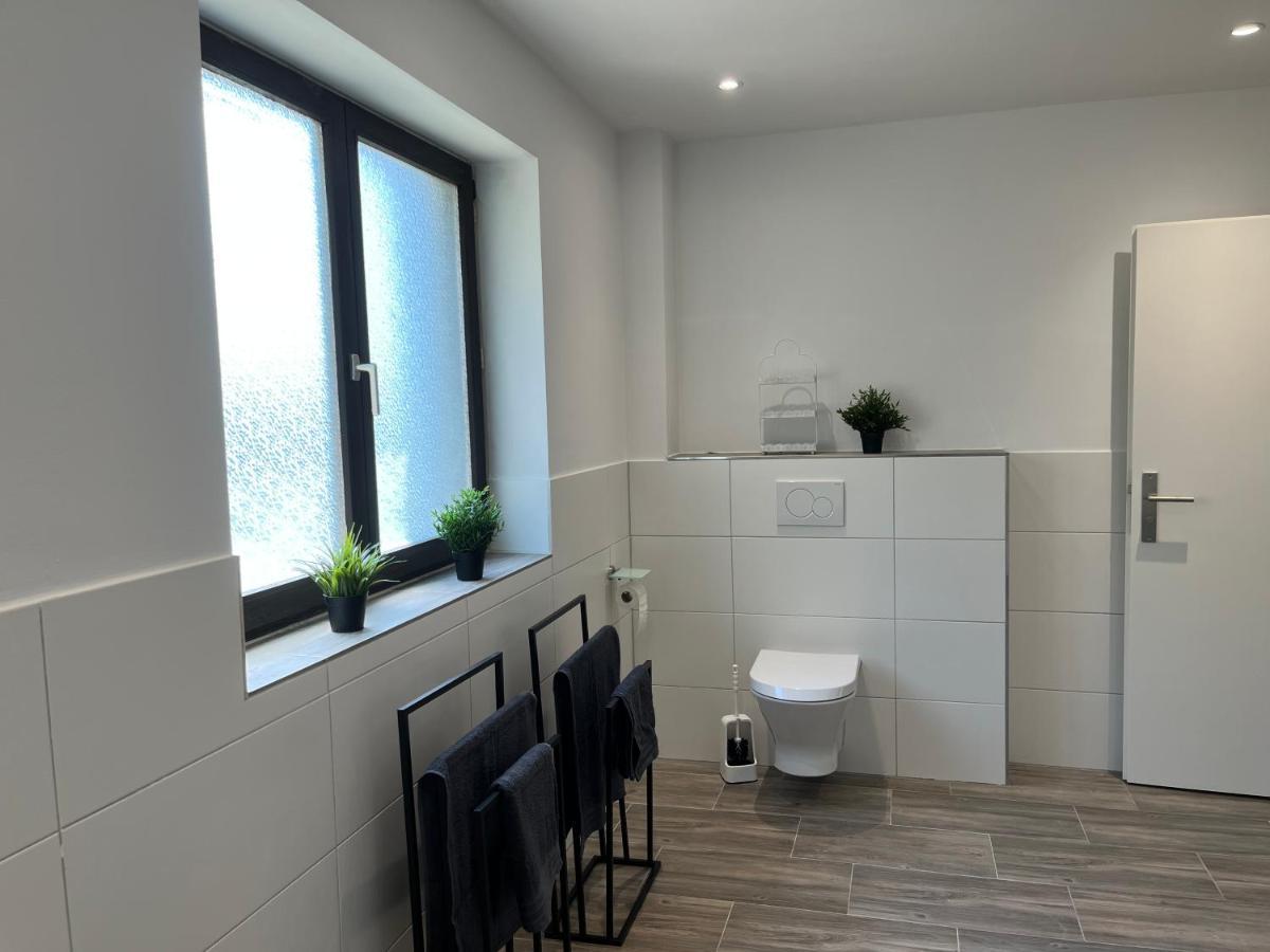 Appartamento Traumhaus Am Wald 1 Weiersbach Esterno foto