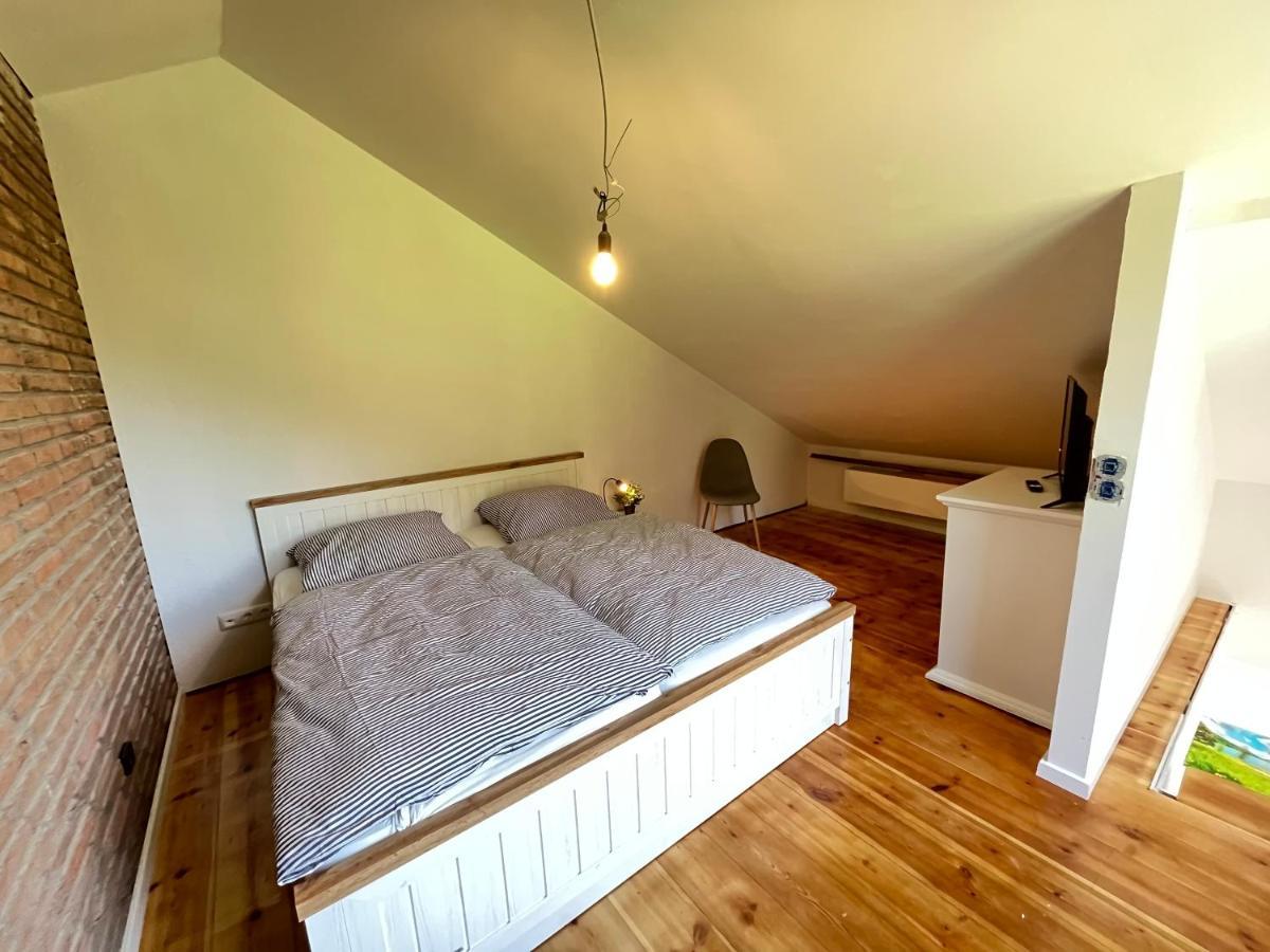 Appartamento Traumhaus Am Wald 1 Weiersbach Esterno foto